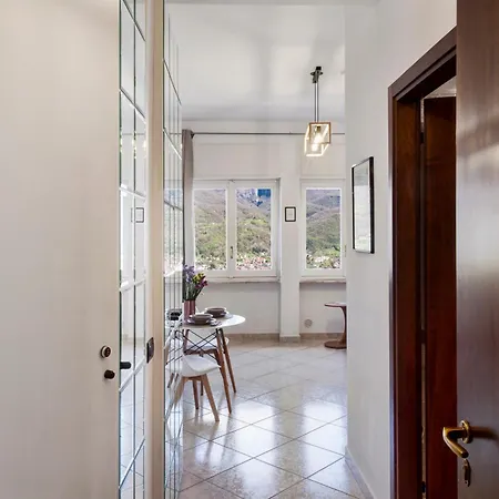 Stella On Apartment